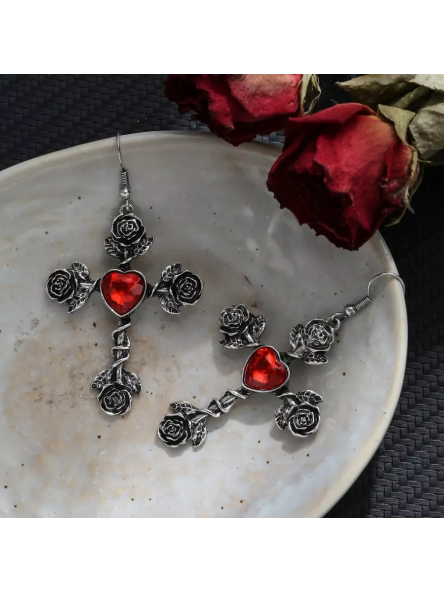Серьги корейские кресты сердечки готика розы цветы с камнем