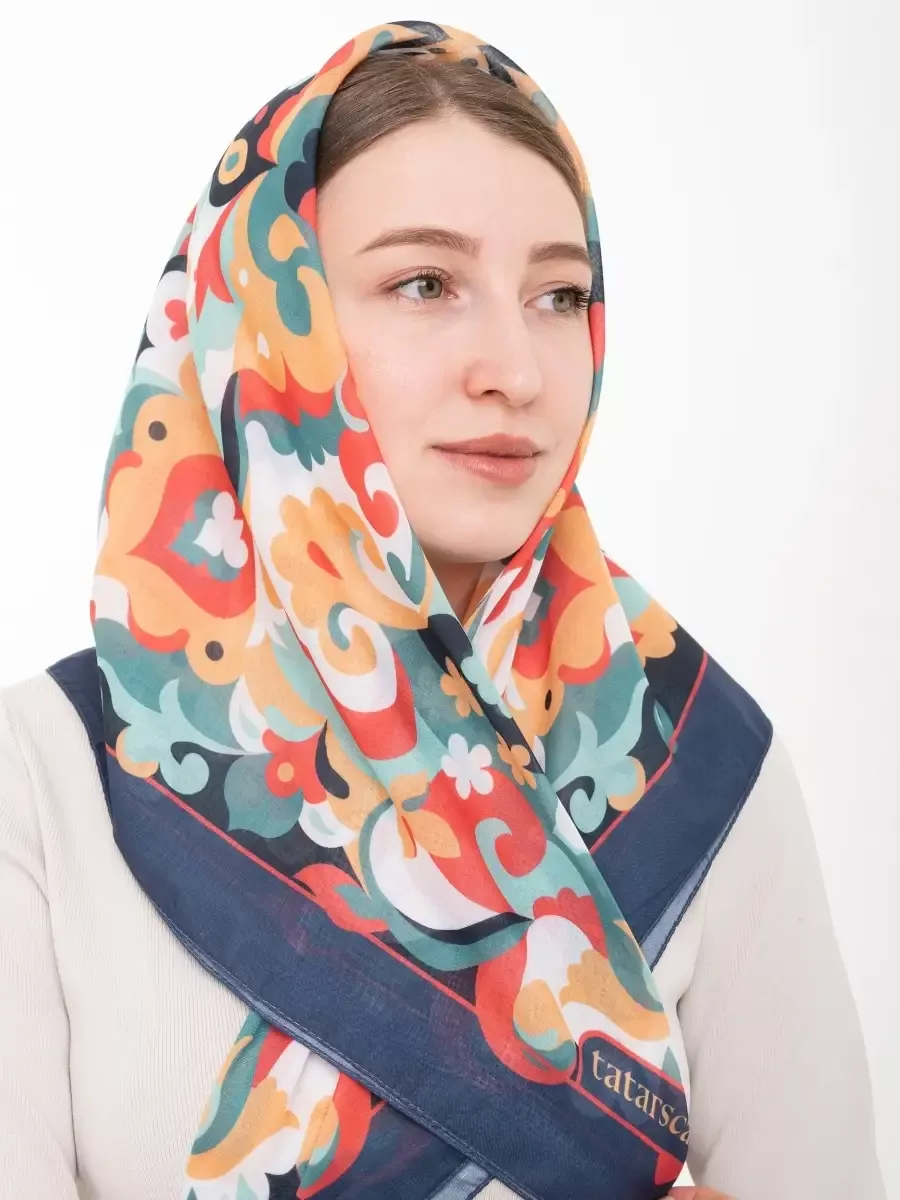 Акмаль платок. Хлопковый платок. Акмаль нур художник картины. Узбекский платок женский. Акмаль платок.