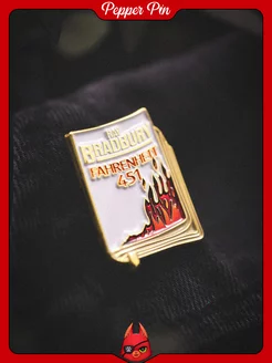 Прикольный металлический значок на рюкзак книга 451 градус Pepper Pin 241755213 купить за 276 ₽ в интернет-магазине Wildberries