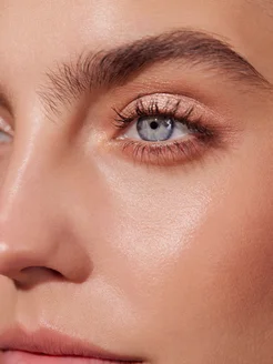 Тени кремовые для век GLOWEYE light gold 01 блестящие BLONDESISTER. Цвет светло-золотистый. Вид 5.