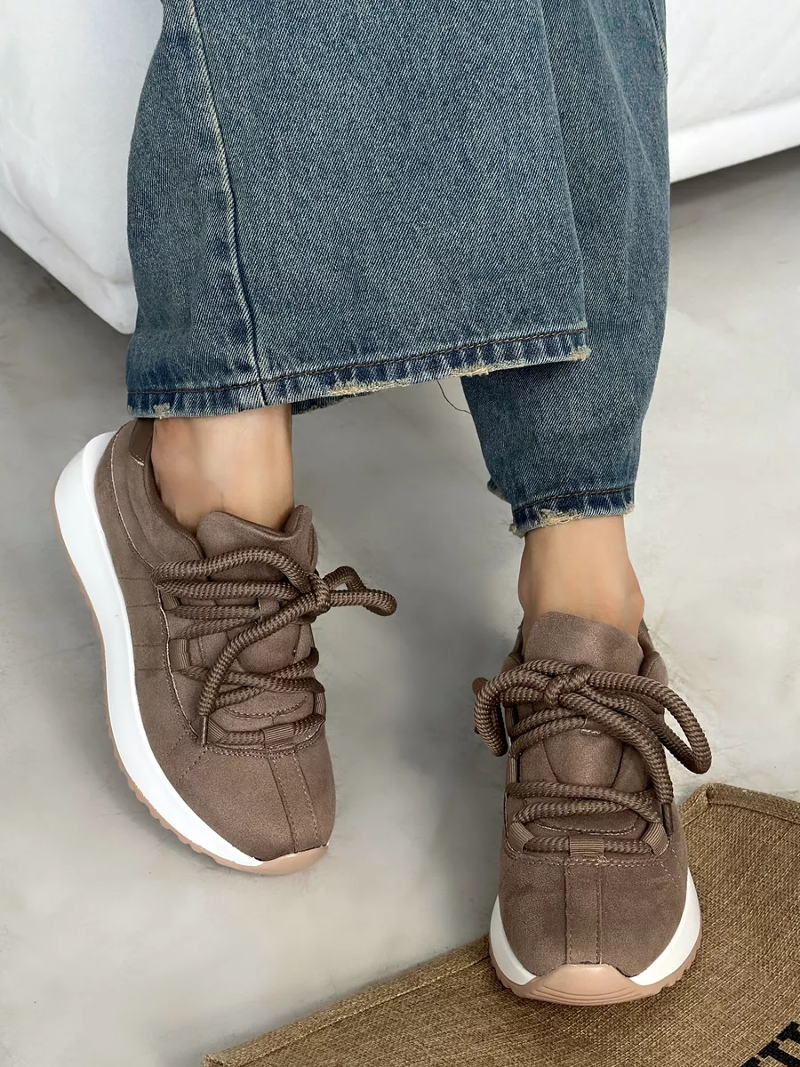 Кроссовки на платформе замшевые