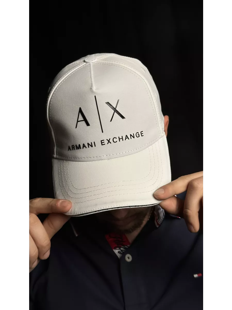 Кепка Armani белая