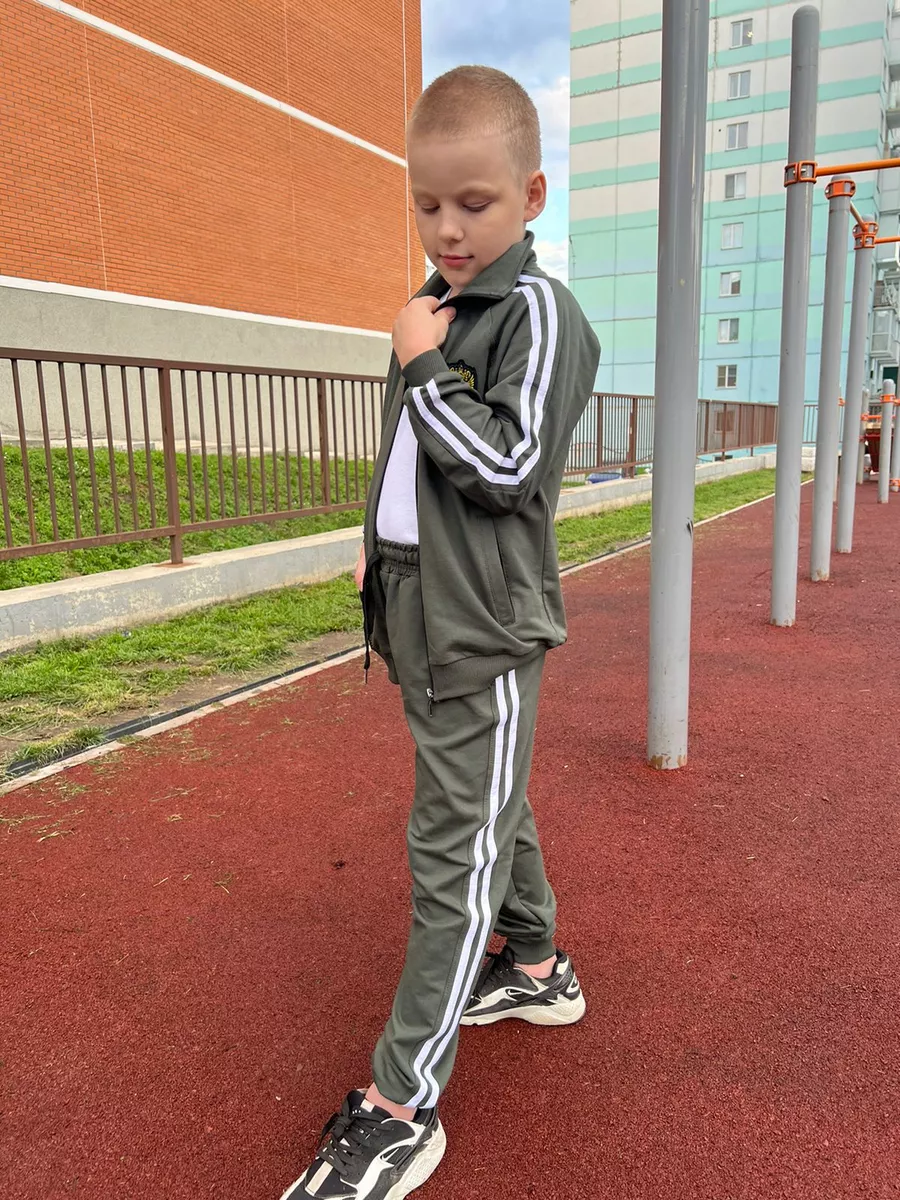 спорт костюм