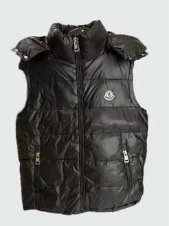 Moncler жилетка матовая