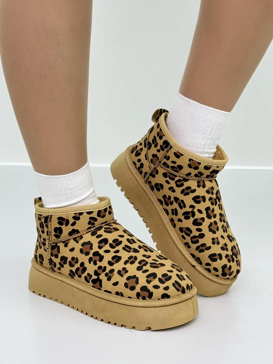 Uggs closet discount